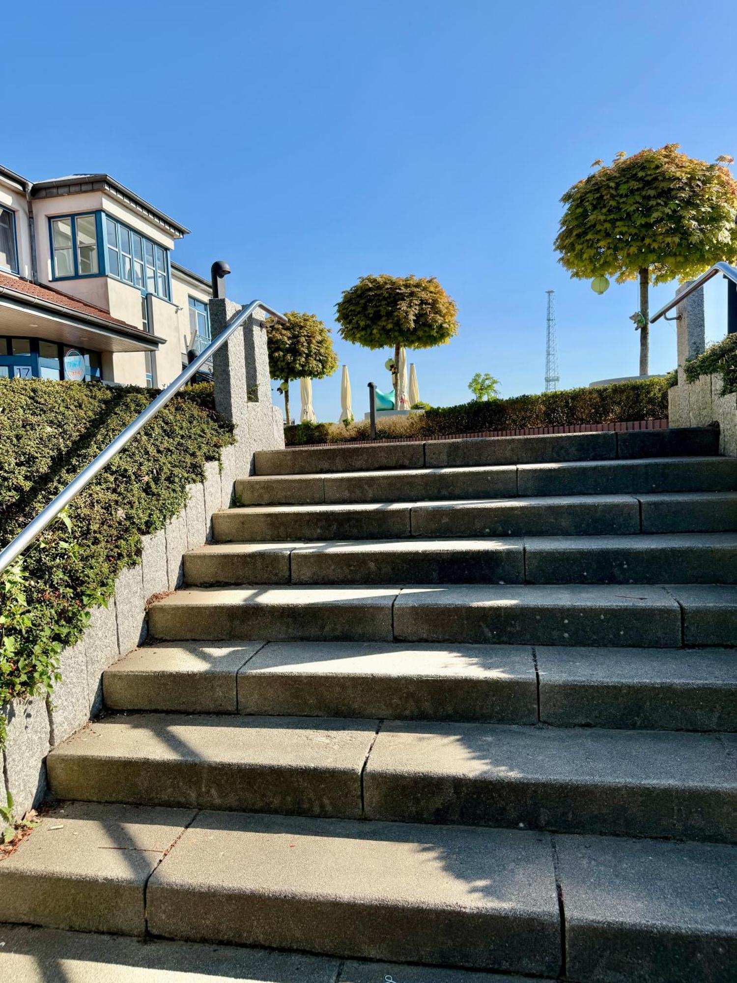 Gaestehaus Weserblick Am Weser-Sandstrand Berne Bagian luar foto